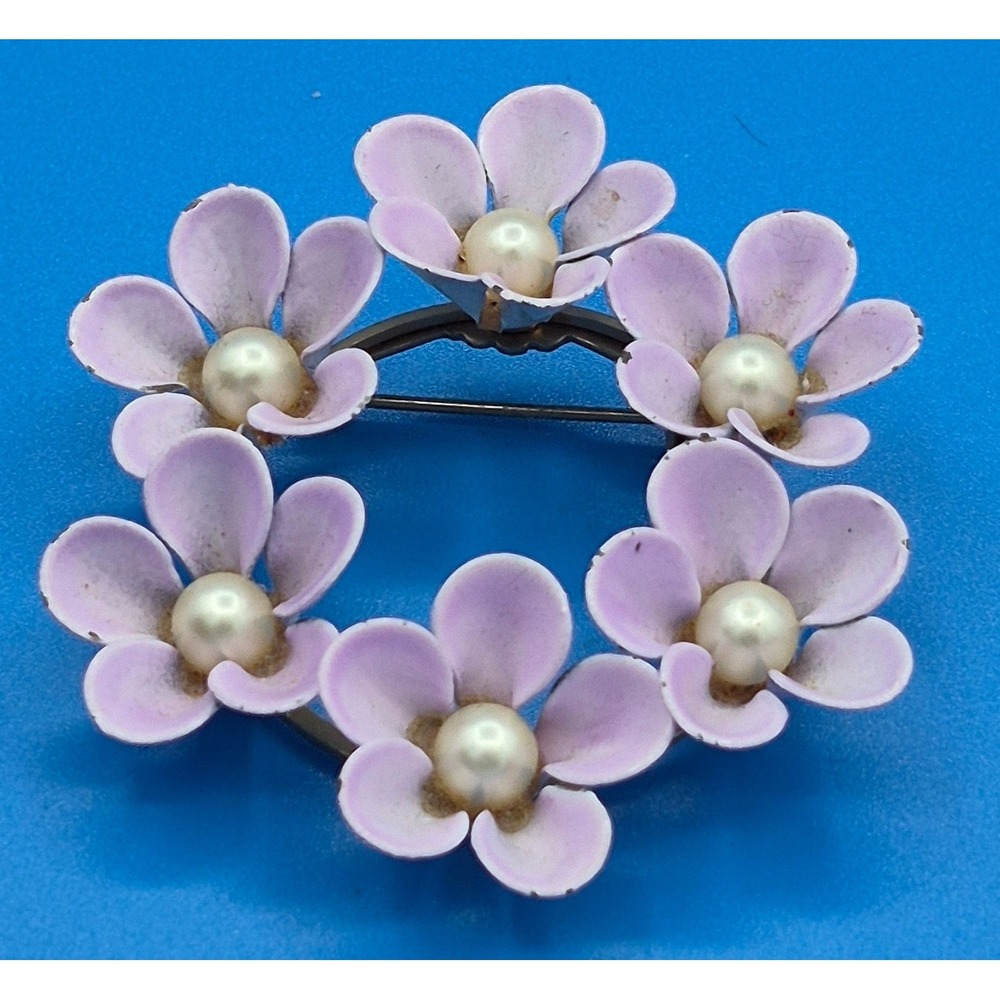 Vintage Flower Wreath Brooch Lavender Enamel Faux Pearl Floral Pin Gold Tone